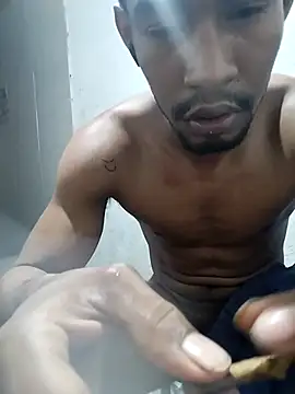 Snapshot of Kesurra chatting on November 9, 2025, 4:38 am Kesurra online show from November 9, 2025, 4:38 am