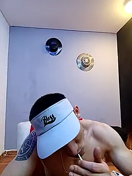 jhonny thes28 online show from November 9, 2025, 12:14 am