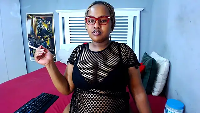 SativaHot96 online show from December 5, 2025, 8:35 am