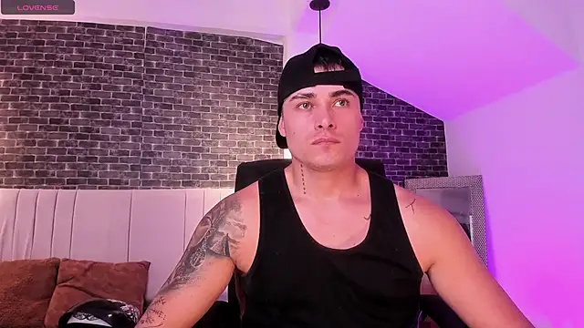 Snapshot of connorsmiith chatting on February 27, 2026, 7:46 pm connorsmiith online show from February 27, 2026, 7:46 pm