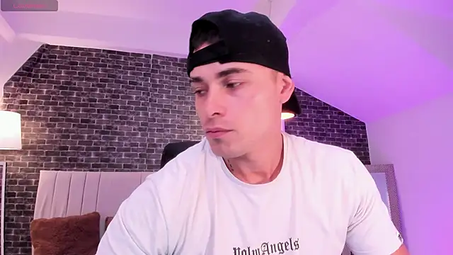 Snapshot of connorsmiith chatting on February 6, 2026, 4:03 pm connorsmiith online show from February 6, 2026, 4:03 pm