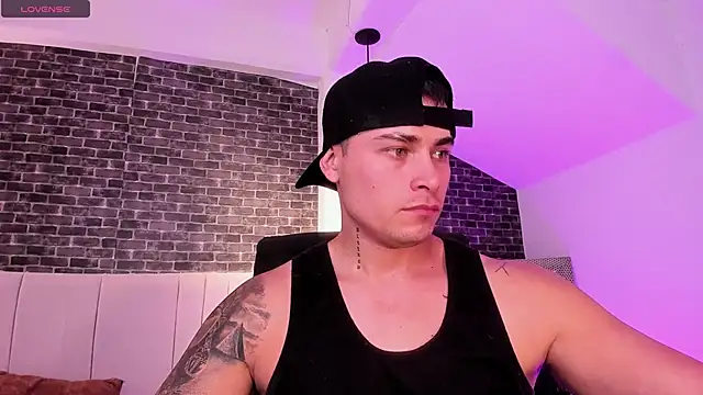 connorsmiith online show from March 14, 2026, 6:03 pm