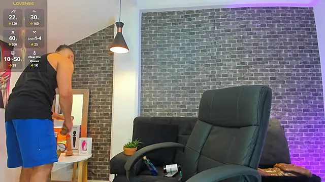 Snapshot of connorsmiith chatting on September 28, 2025, 12:39 am connorsmiith online show from September 28, 2025, 12:39 am