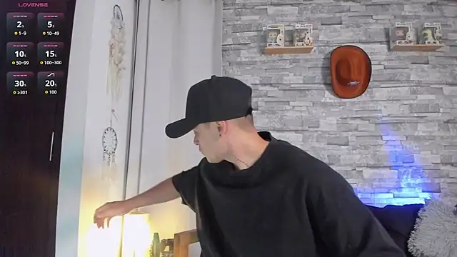 Snapshot of connorsmiith chatting on November 11, 2025, 12:38 am connorsmiith online show from November 11, 2025, 12:38 am