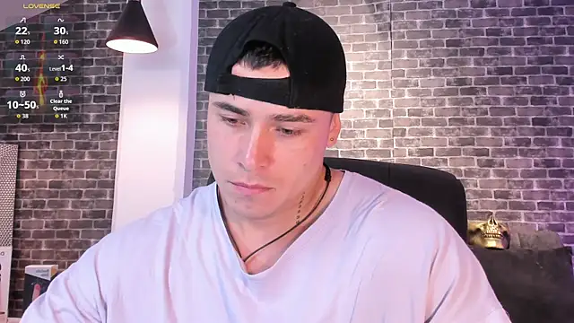 Snapshot of connorsmiith chatting on October 7, 2025, 1:45 pm connorsmiith online show from October 7, 2025, 1:45 pm