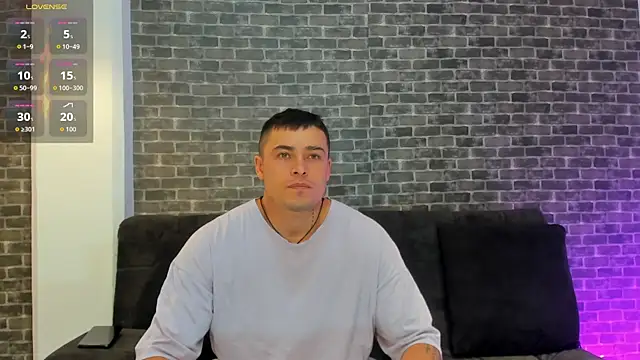 Snapshot of connorsmiith chatting on September 26, 2025, 11:28 am connorsmiith online show from September 26, 2025, 11:28 am