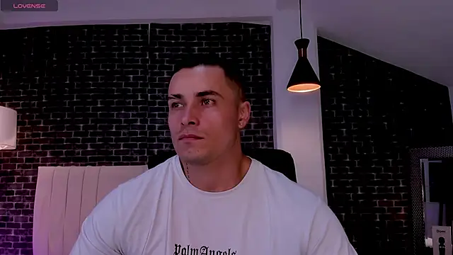 connorsmiith online show from April 1, 2026, 12:24 am