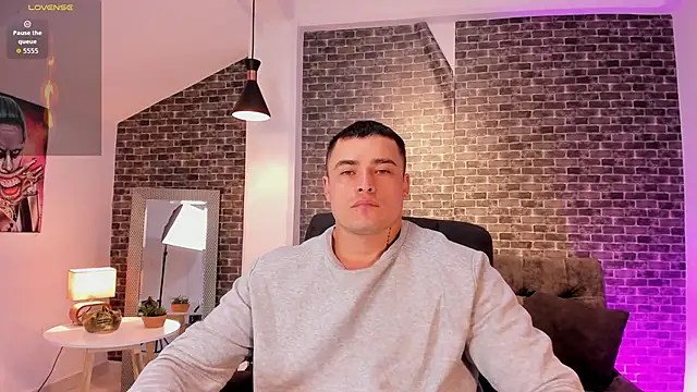 Snapshot of connorsmiith chatting on October 9, 2025, 11:33 am connorsmiith online show from October 9, 2025, 11:33 am