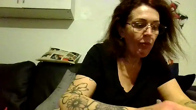 RubyyRosee online show from February 14, 2026, 9:15 pm