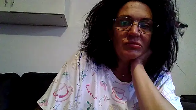 Snapshot of RubyyRosee chatting on July 19, 2026, 8:01 am RubyyRosee online show from July 19, 2026, 8:01 am