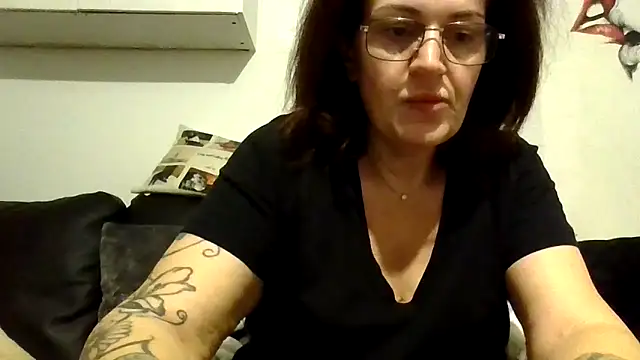 RubyyRosee online show from February 10, 2026, 6:34 am