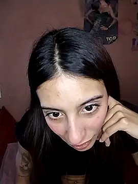 M4tute online show from September 17, 2025, 9:06 pm