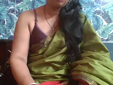 Snapshot of Marathi_q4een01 chatting on February 18, 2026, 6:44 am Marathi q4een01 online show from February 18, 2026, 6:44 am