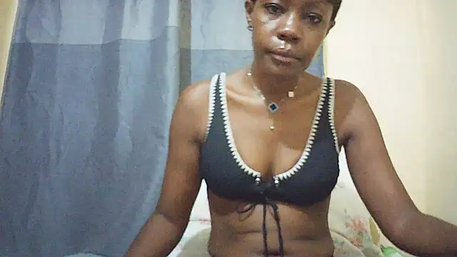 Snapshot of Secret_Wifey chatting on September 23, 2025, 11:28 am Secret Wifey online show from September 23, 2025, 11:28 am