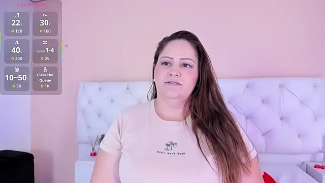 Snapshot of katte_landerr chatting on October 1, 2025, 1:15 pm katte landerr online show from October 1, 2025, 1:15 pm