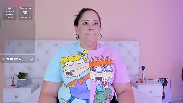 Snapshot of katte_landerr chatting on October 7, 2025, 1:01 pm katte landerr online show from October 7, 2025, 1:01 pm