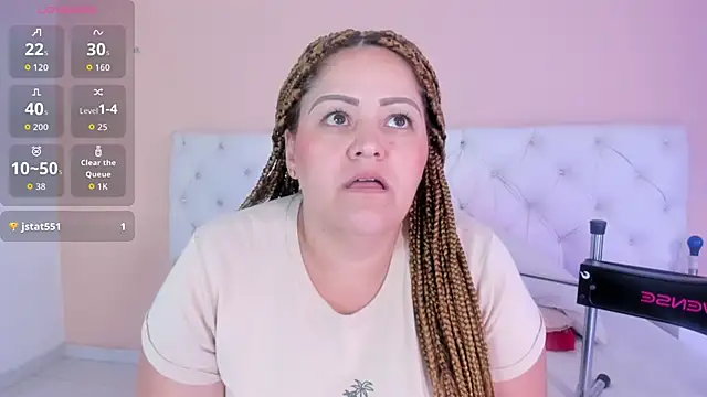 Snapshot of katte_landerr chatting on October 26, 2025, 1:11 pm katte landerr online show from October 26, 2025, 1:11 pm