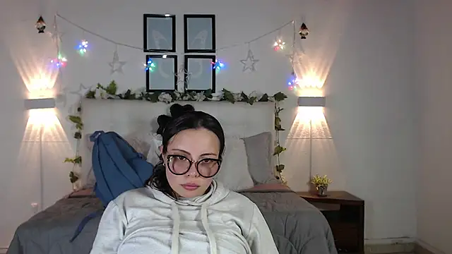 Megan 05  online show from February 11, 2026, 6:30 pm