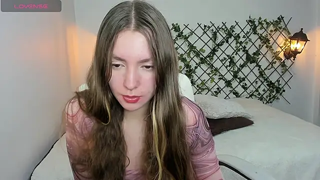 velvet  moon online show from February 2, 2026, 11:37 pm