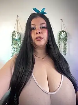 Angie lynn online show from October 4, 2025, 5:36 pm