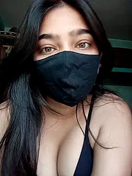 Snapshot of Snehabeauti chatting on March 2, 2026, 4:35 am Snehabeauti online show from March 2, 2026, 4:35 am