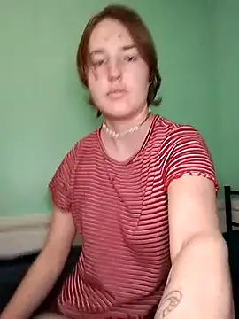 angelbliss10100 online show from September 23, 2025, 5:31 pm