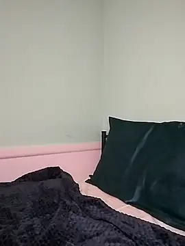 angelbliss10100 online show from October 6, 2025, 10:21 pm