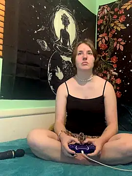 angelbliss10100 online show from November 24, 2025, 4:56 am