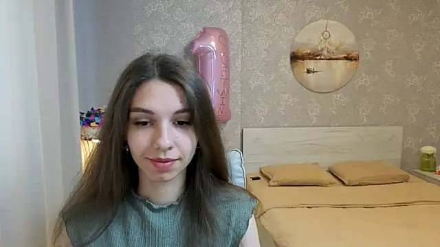 Snapshot of KellyShines chatting on June 17, 2026, 11:20 am KellyShines online show from June 17, 2026, 11:20 am