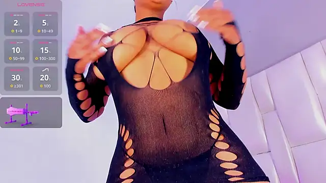 AmberMoss1 online show from October 1, 2025, 10:57 pm