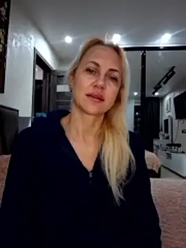 Snapshot of KissMiSveet chatting on January 18, 2026, 7:39 pm KissMiSveet online show from January 18, 2026, 7:39 pm