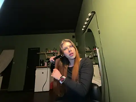 sash87350 online show from November 26, 2025, 5:57 pm