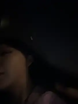 Snapshot of za-02605 chatting on November 23, 2025, 1:32 pm za-02605 online show from November 23, 2025, 1:32 pm