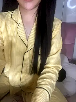 RubyBerry online show from November 18, 2025, 4:21 pm