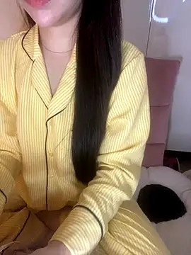 RubyBerry online show from November 27, 2025, 4:35 am