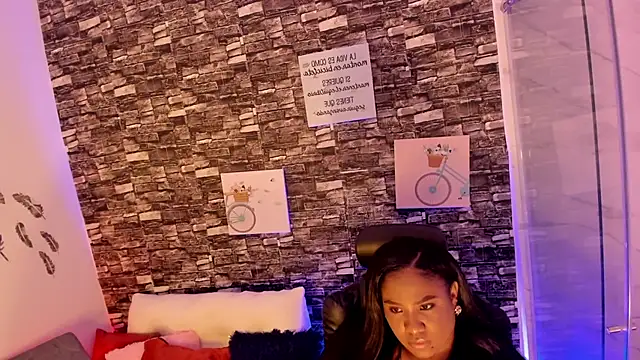 Elsie morris12 online show from September 9, 2025, 12:58 pm