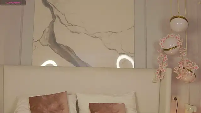 Snapshot of AdoraCortes chatting on September 17, 2025, 5:20 am AdoraCortes online show from September 17, 2025, 5:20 am