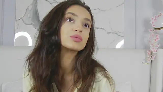 Snapshot of AdoraCortes chatting on September 21, 2025, 5:12 am AdoraCortes online show from September 21, 2025, 5:12 am