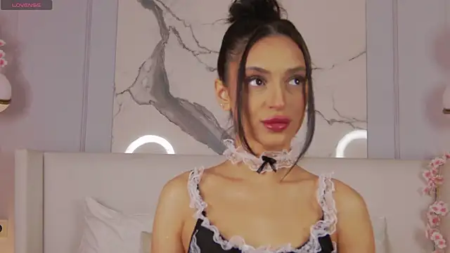 Snapshot of AdoraCortes chatting on October 12, 2025, 5:09 am AdoraCortes online show from October 12, 2025, 5:09 am