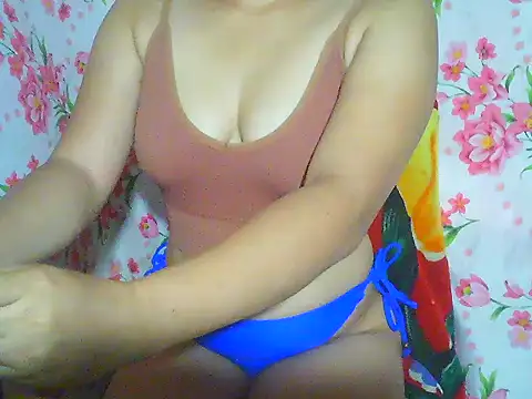 Katie Winslet online show from November 28, 2025, 11:16 pm