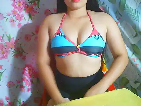 Katie Winslet online show from February 12, 2026, 12:21 am