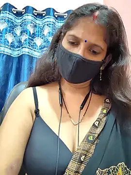 Sonalihot  online show from November 13, 2025, 7:51 pm