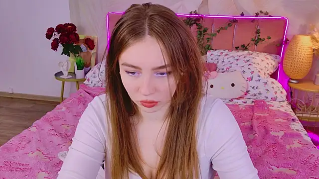 Moon  Bunny online show from October 3, 2025, 3:13 pm