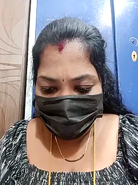 Tamil Mithra online show from December 17, 2025, 4:39 am