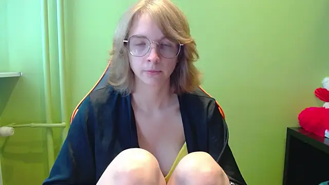 Snapshot of juicyPenny chatting on May 18, 2026, 8:30 am juicyPenny online show from May 18, 2026, 8:30 am