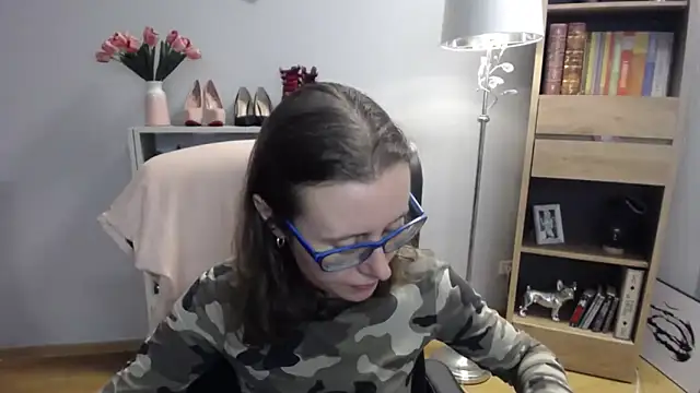 sweetxLizzy online show from November 14, 2025, 5:44 am