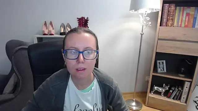 sweetxLizzy online show from September 17, 2025, 4:25 am