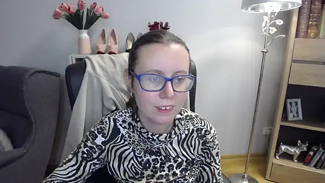 sweetxLizzy online show from December 4, 2025, 5:39 am