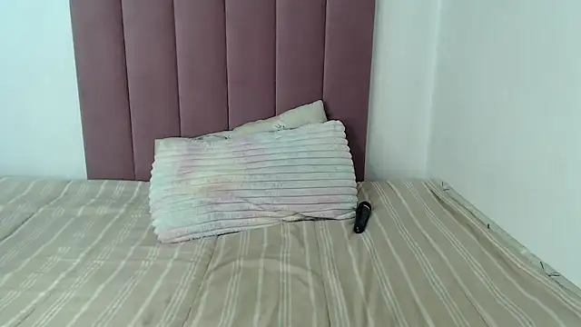 Abby 108 online show from October 5, 2025, 11:12 am