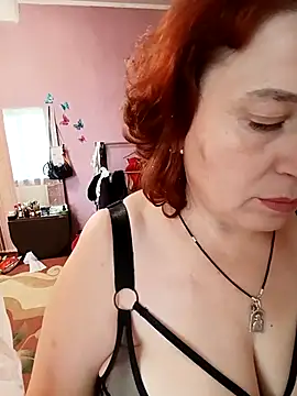 Snapshot of Darlene_Eleanor chatting on October 9, 2025, 6:36 am Darlene Eleanor online show from October 9, 2025, 6:36 am